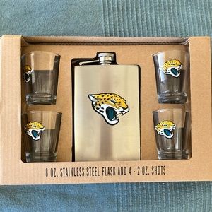Jacksonville Jaguars Foss’s and shot set NWT